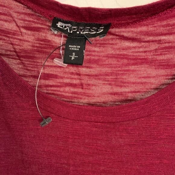 Express open shoulder blouse maroon small. - Picture 4 of 6
